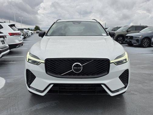 2026 Volvo XC60 B5 Core