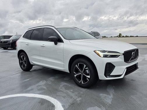 2026 Volvo XC60 B5 Core