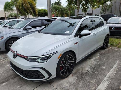 Oryx White Pearl Effect 2022 Volkswagen Golf GTI 2.0T Autobahn