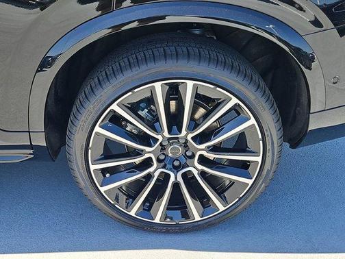 2025 Volvo XC90 B6 Ultra