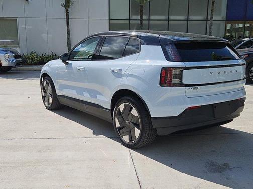 2025 Volvo EX30 Twin Motor Plus