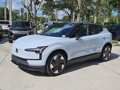 2025 Volvo EX30 Twin Motor Plus