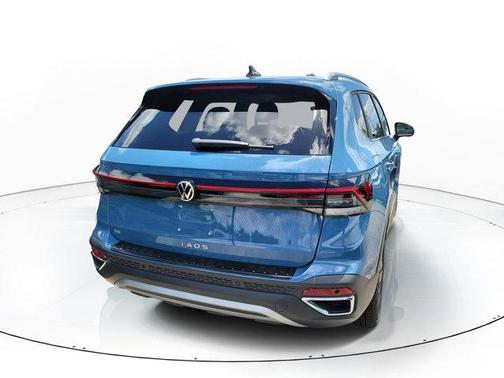 Monterey Blue Pearl 2026 Volkswagen Taos 1.5T SE