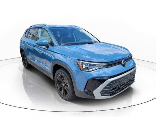 Monterey Blue Pearl 2026 Volkswagen Taos 1.5T SE