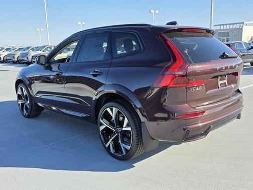 2026 Volvo XC60 B5 Ultra