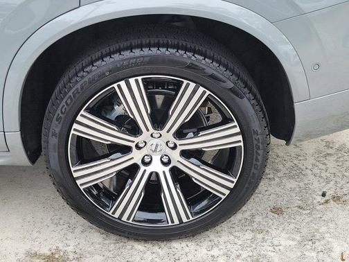 Gray Metallic 2025 Volvo XC90 B6 Plus 7-Seater