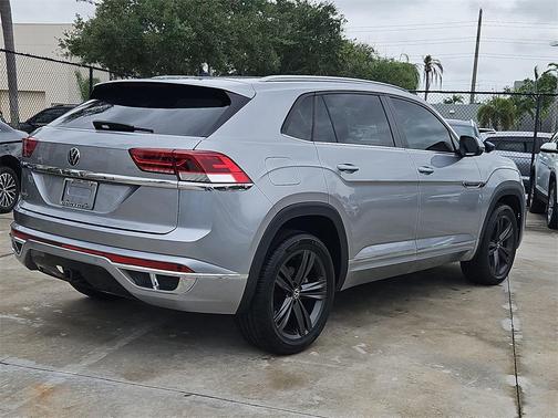 2021 Volkswagen Atlas Cross Sport 3.6L V6 SE w/Technology R-Line