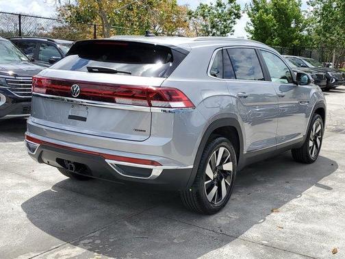 2025 Volkswagen Atlas Cross Sport 2.0T SEL