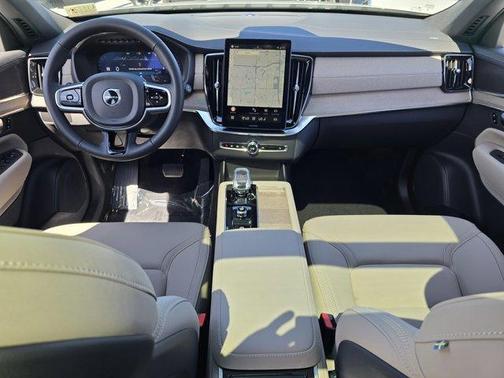 2026 Volvo XC60 B5 Core