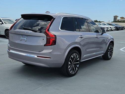 2026 Volvo XC60 B5 Core