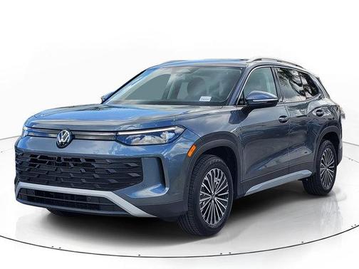 Platinum Gray Metallic 2026 Volkswagen Tiguan 2.0T S