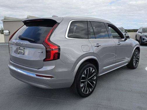 2026 Volvo XC90 B6 Plus 7-Seater
