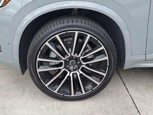 Gray Metallic 2025 Volvo XC90 B6 Ultra