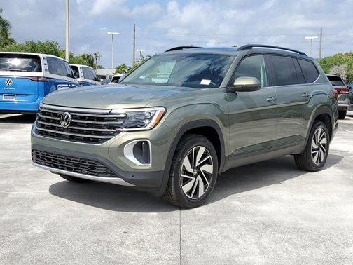 2025 Volkswagen Atlas 2.0T SE w/Technology