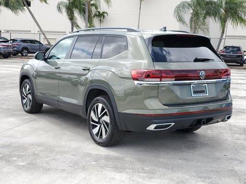 2025 Volkswagen Atlas 2.0T SE w/Technology