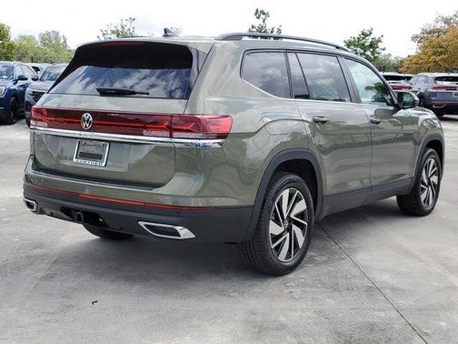 2025 Volkswagen Atlas 2.0T SE w/Technology