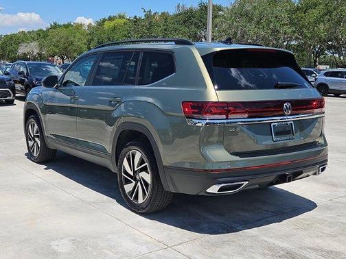 2025 Volkswagen Atlas 2.0T SE w/Technology