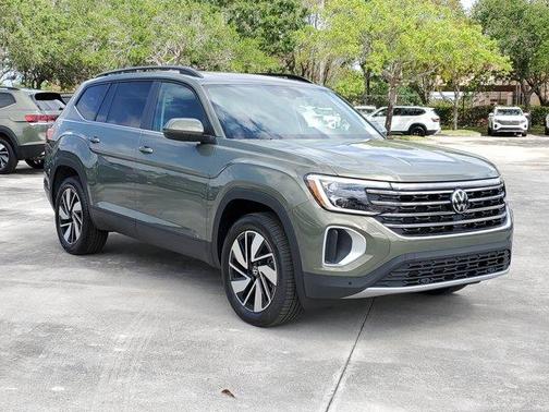 2025 Volkswagen Atlas 2.0T SE w/Technology