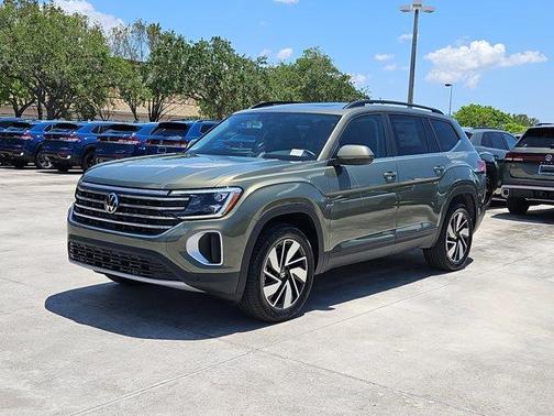 2025 Volkswagen Atlas 2.0T SE w/Technology