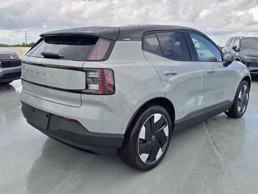 2025 Volvo EX30 Twin Motor Ultra