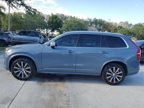 2023 Volvo XC90 B5 Core