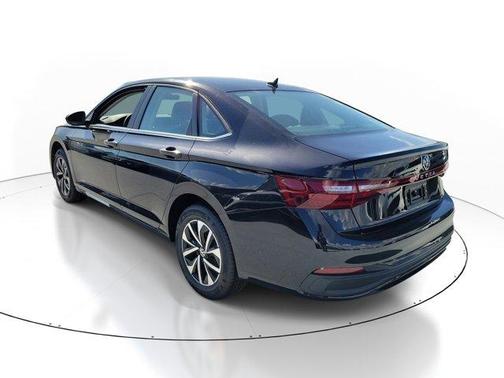 Deep Black Pearl Effect 2026 Volkswagen Jetta 1.5T S