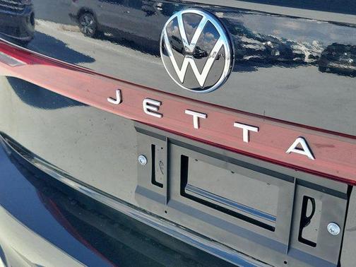 Deep Black Pearl Effect 2026 Volkswagen Jetta 1.5T S