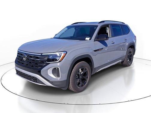 Pure Gray 2026 Volkswagen Atlas 2.0T Peak Edition