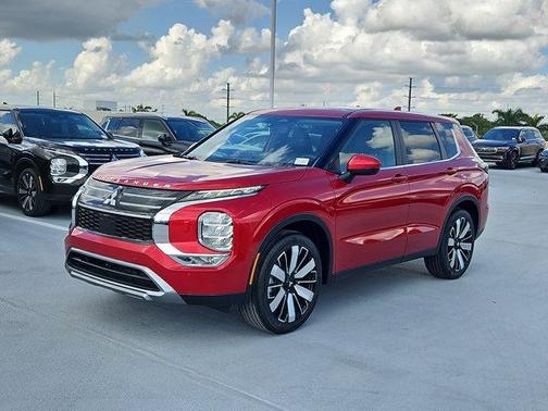 2025 Mitsubishi Outlander SE