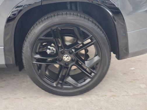 2025 Volkswagen Tiguan 2.0T SE R-Line Black