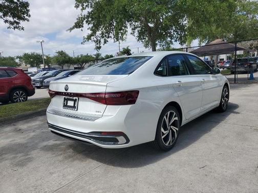 2025 Volkswagen Jetta 1.5T SEL