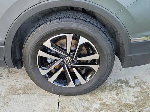 2024 Volkswagen Tiguan 2.0T S