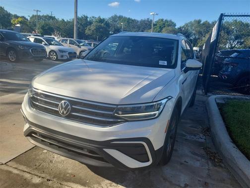 2023 Volkswagen Tiguan 2.0T SE