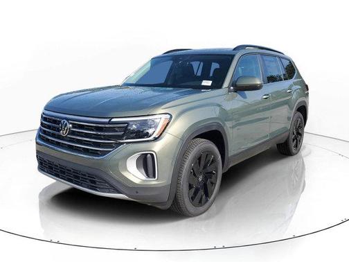 Avocado Green Pearl 2026 Volkswagen Atlas 2.0T SE W/TECHNOLOGY