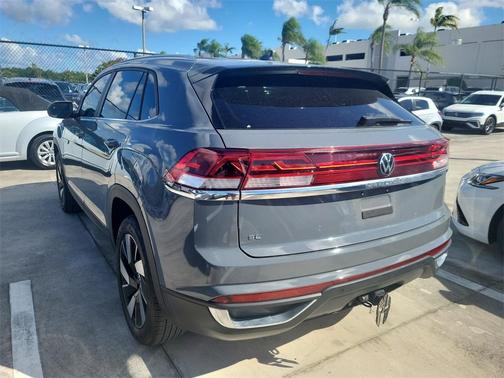 2024 Volkswagen Atlas Cross Sport 2.0T SE w/Technology