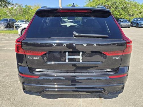 2026 Volvo XC60 ULTRA