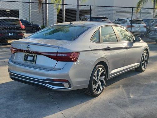 2025 Volkswagen Jetta 1.5T SEL
