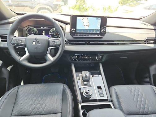 2025 Mitsubishi Outlander SEL Black Edition