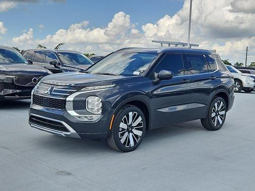 2025 Mitsubishi Outlander SEL