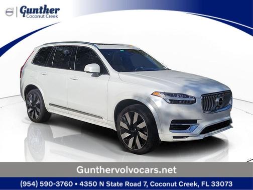 Crystal White 2023 Volvo XC90 Recharge Plug-In Hybrid T8 Ultimate Bright Theme 7-Seater