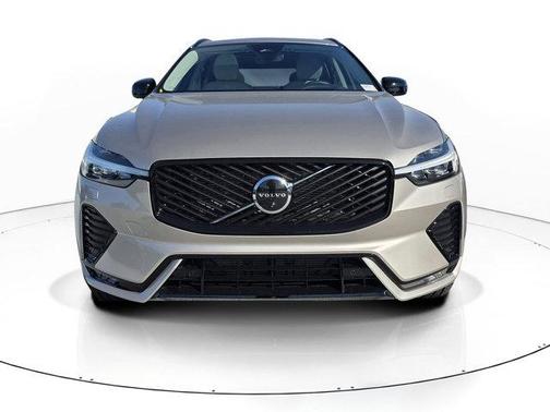 Bright 2026 Volvo XC60 B5 Ultra