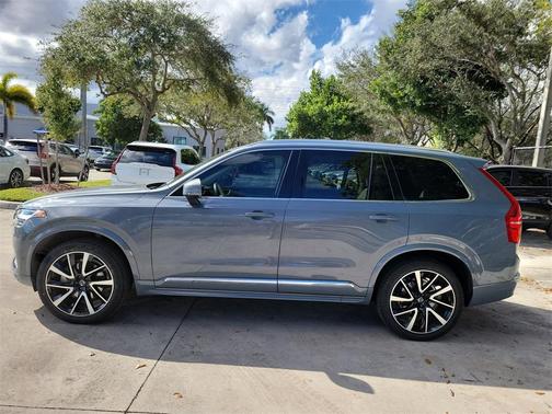 2023 Volvo XC90 B6 Plus 6-Seater