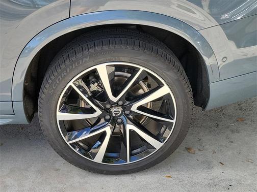 2023 Volvo XC90 B6 Plus 6-Seater