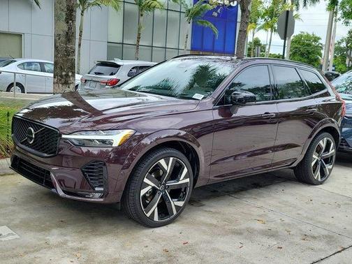 2026 Volvo XC60 B5 Ultra