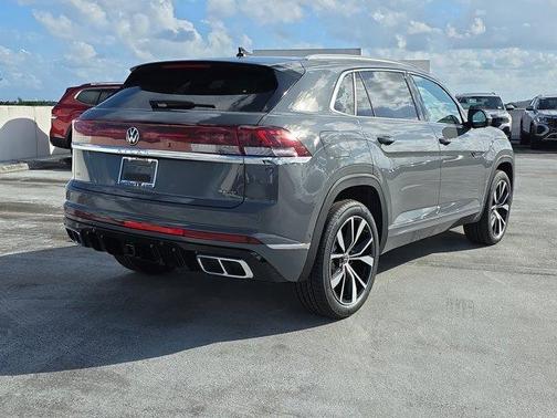 2026 Volkswagen Atlas Cross Sport 2.0T SEL Premium R-Line