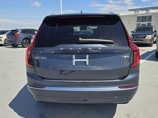 2026 Volvo XC90 Plug-In Hybrid T8 Core