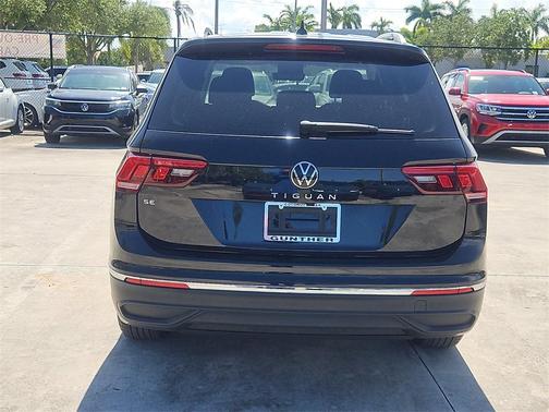 2023 Volkswagen Tiguan 2.0T SE