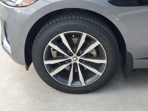 2024 Jaguar F-PACE P250 R-Dynamic S