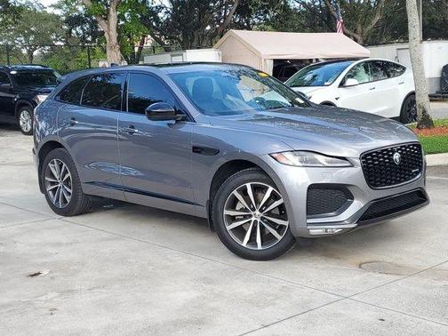 2024 Jaguar F-PACE P250 R-Dynamic S