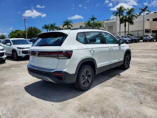 2025 Volkswagen Taos 1.5T S